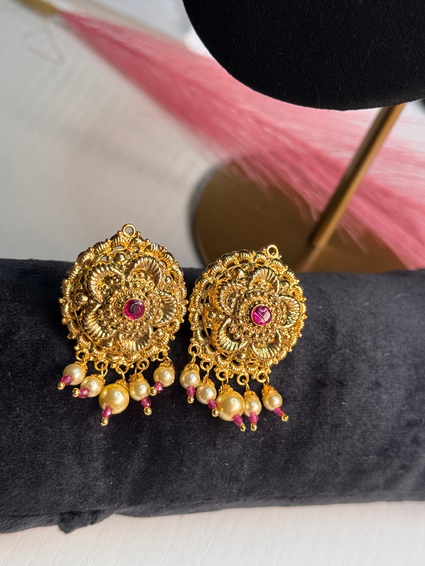 FMC702 - Antique Gold Plated Studs