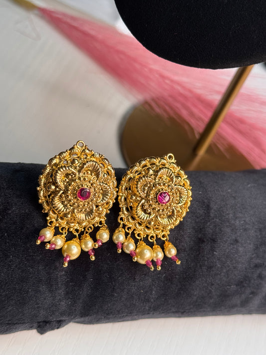 FMC702 - Antique Gold Plated Studs