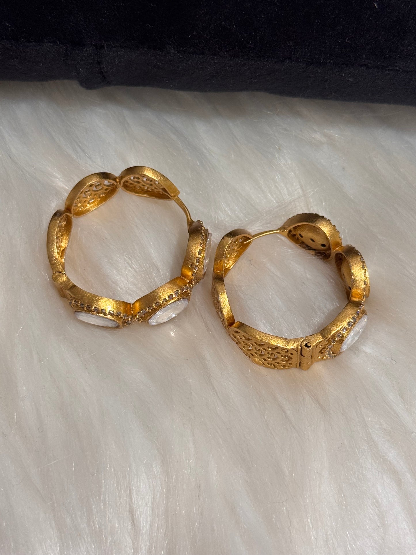 FMC817 - 22 Carat Hoop Earrings