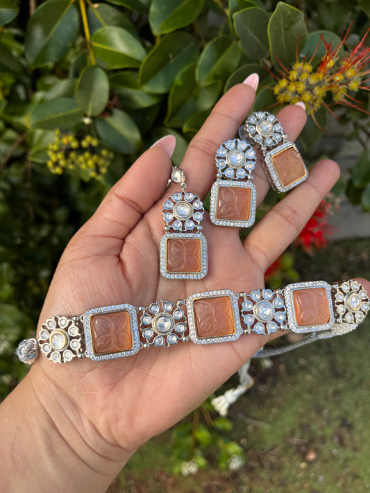 FMC121 - Uncut Diamond Choker Necklace