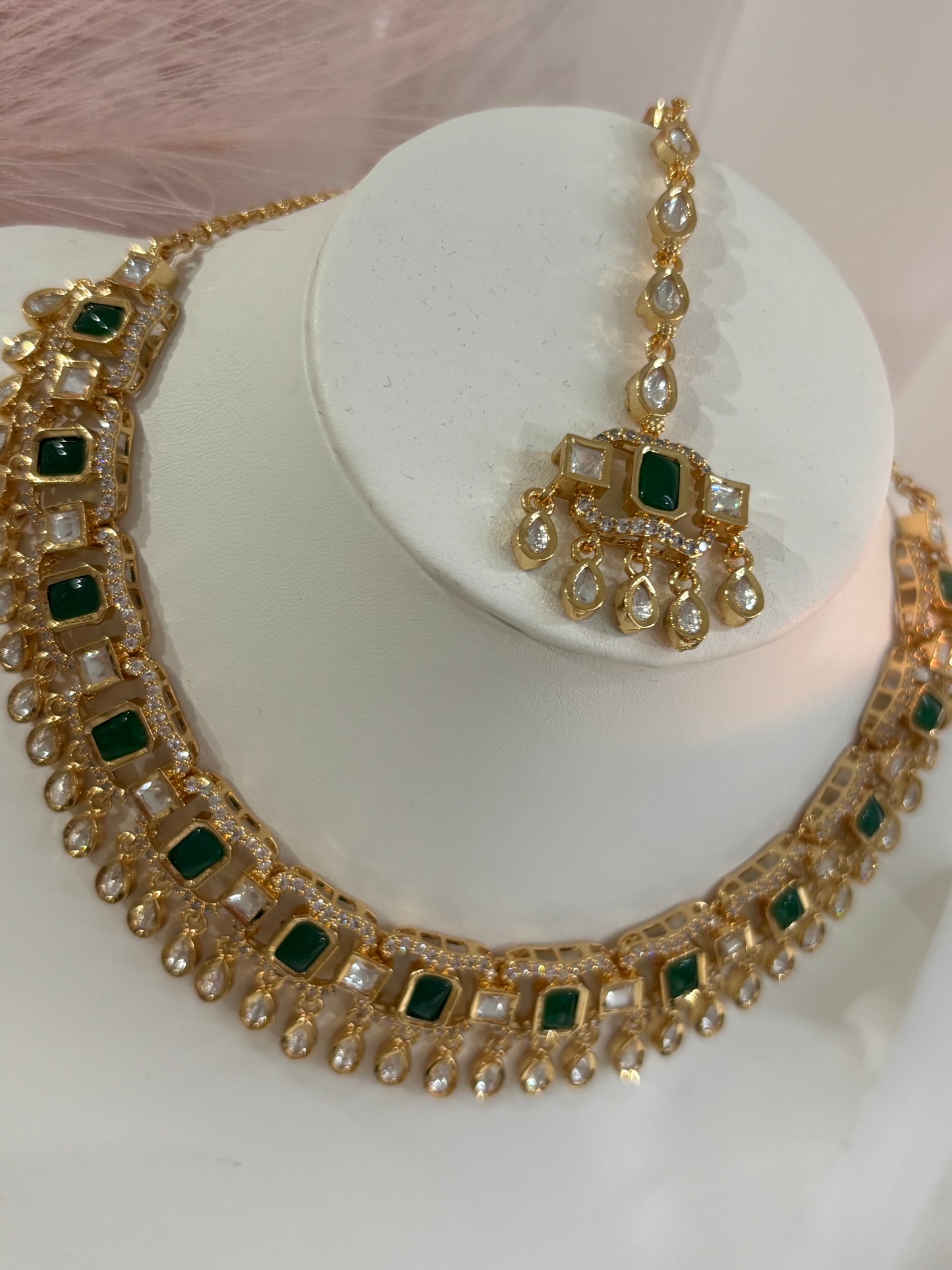 FMC1976 - Uncut Kundan Necklace Set