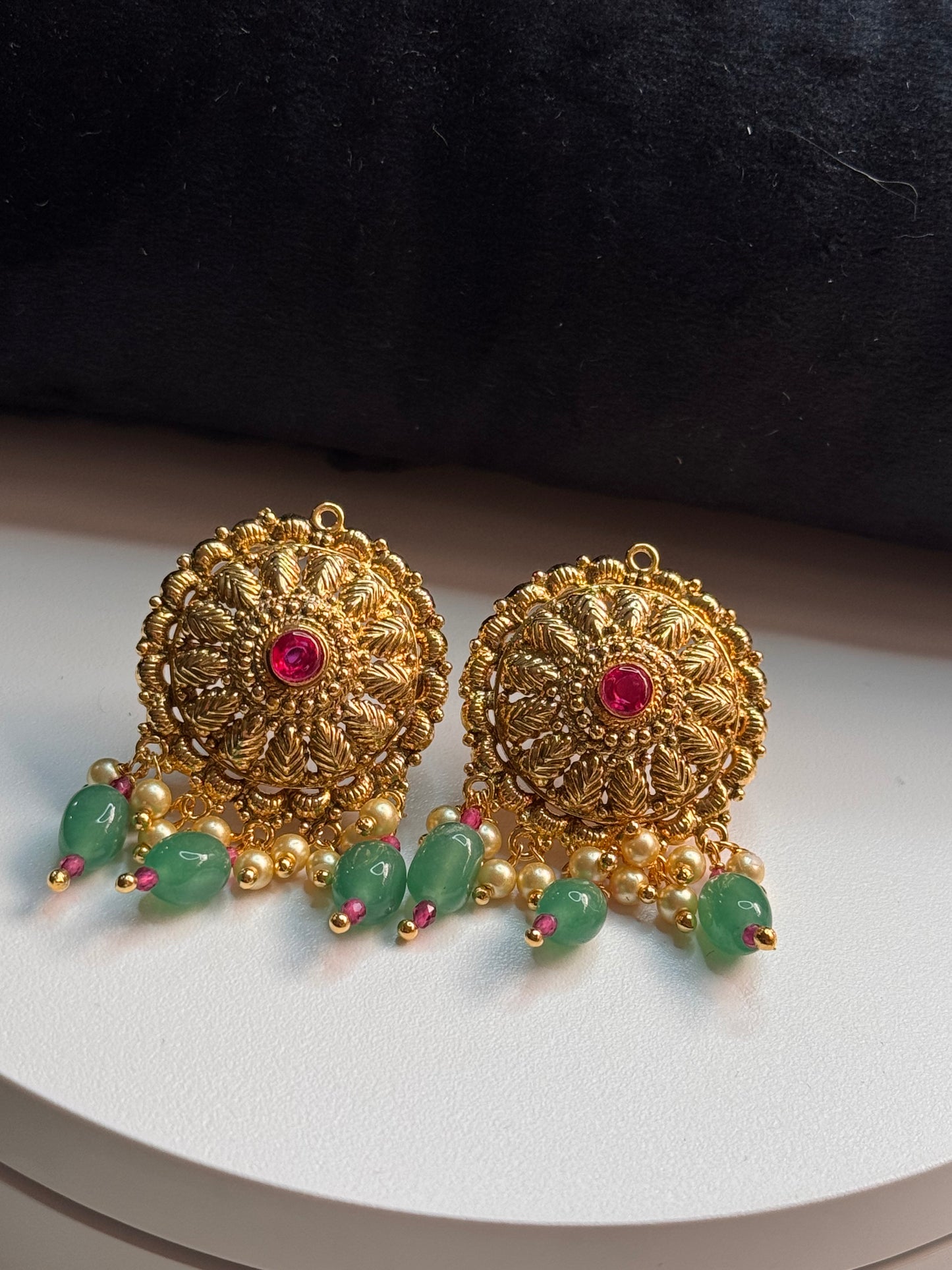 FMC705 - Antique Gold Plated Studs