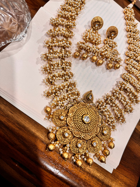 FMC4987 - Amarpali long Necklace