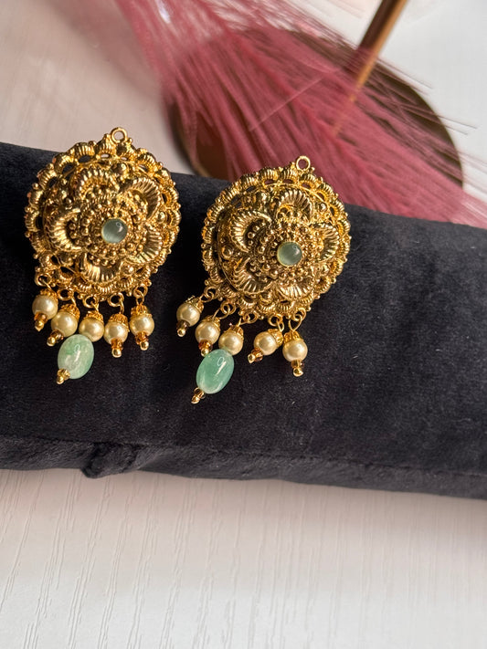 FMC702 - Antique Gold Plated Studs