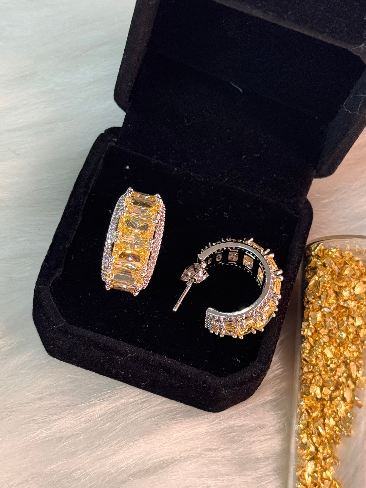 FMC970 - WGP Stud Style Hoops