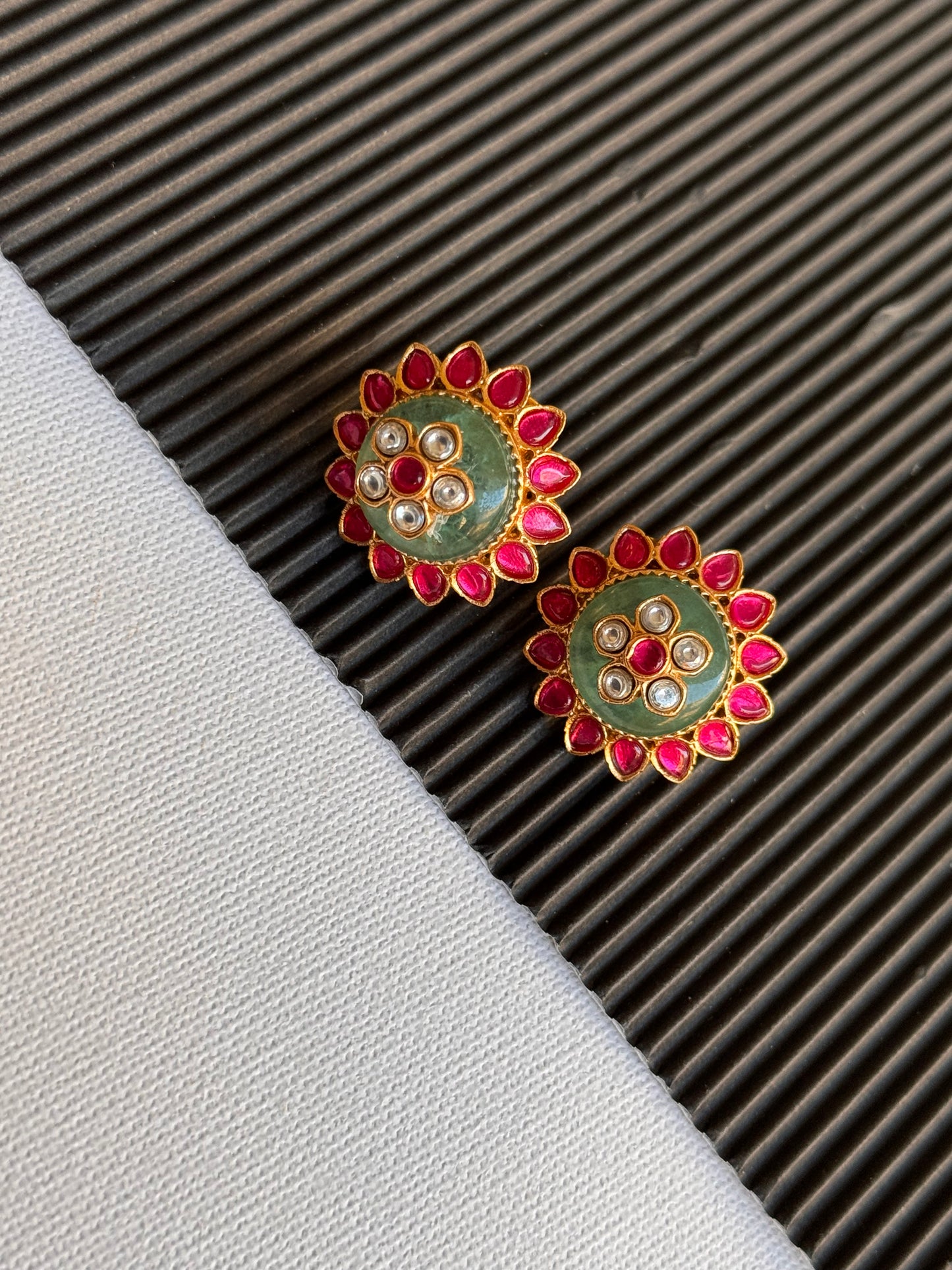 FMC995 - Kundan Studs