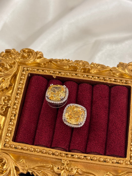 FMC1017 - WGP Swarovski Stud Earrings