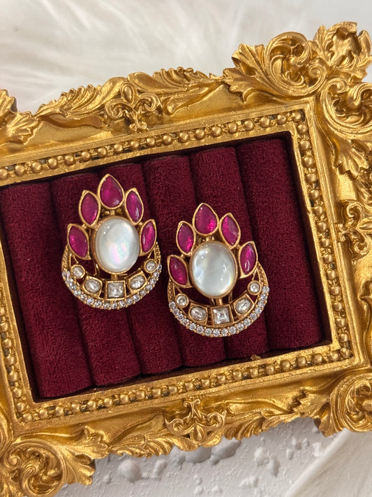 FMC659 - Stud Earrings