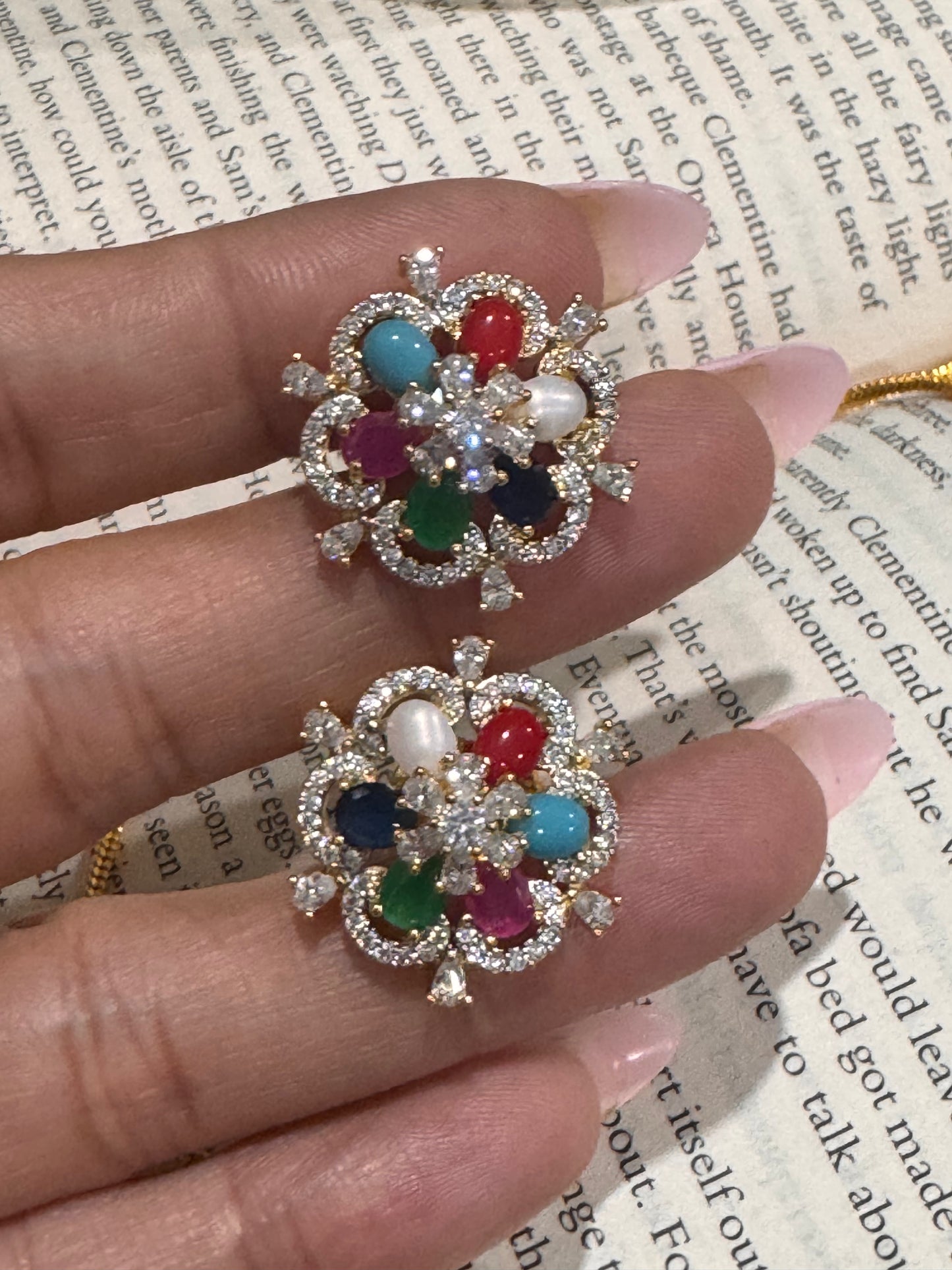 FMC656 - Navratan Pendant Set