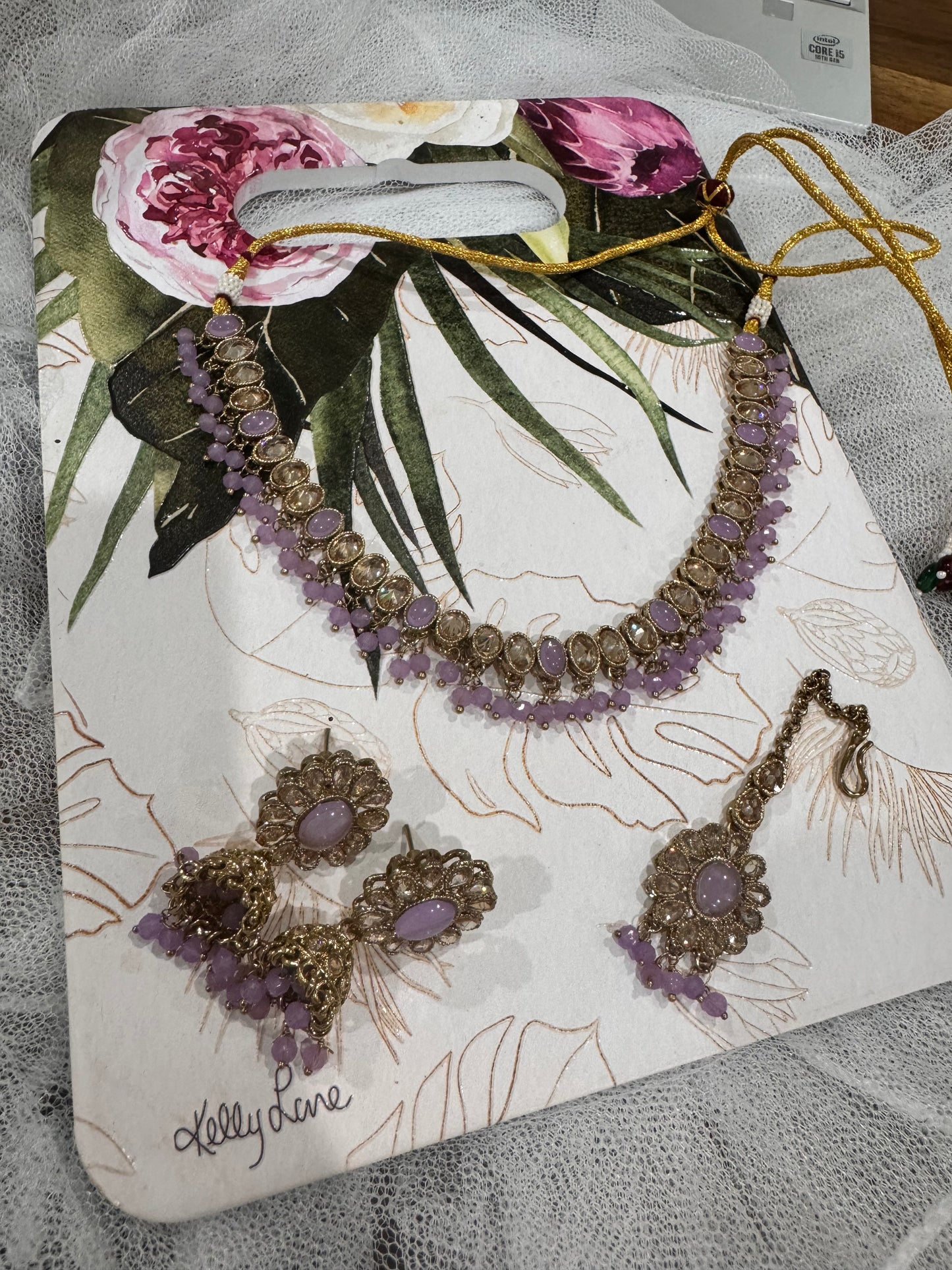 FMC203 - Polki Neckline Set