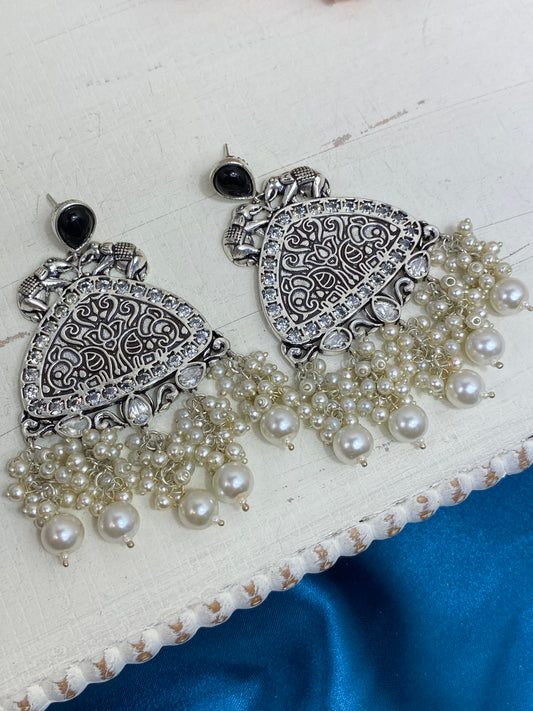 SAPAN - Uncut Kundan Earrings