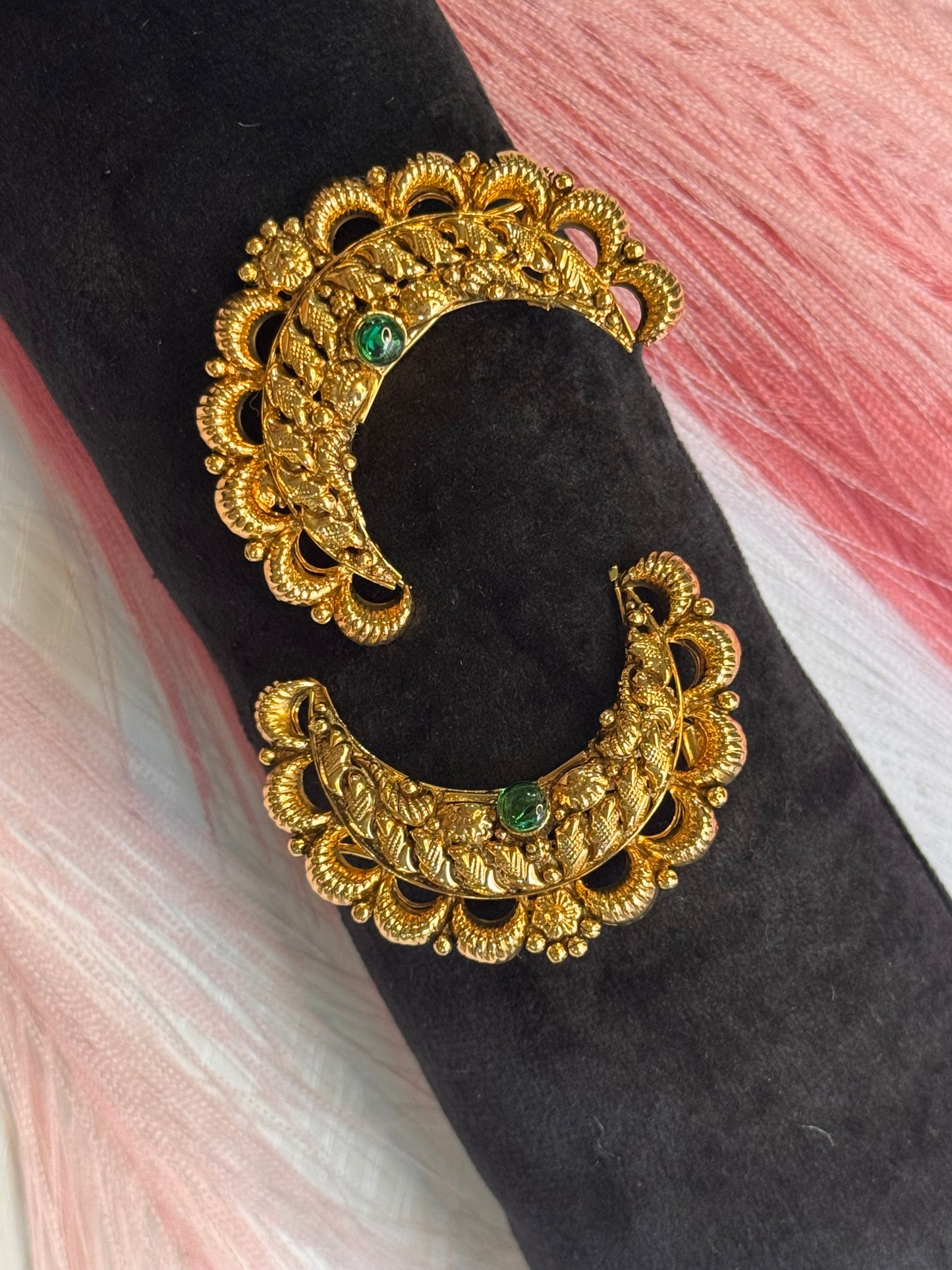 FMC865 - Antique Gold Plated Hair Clips