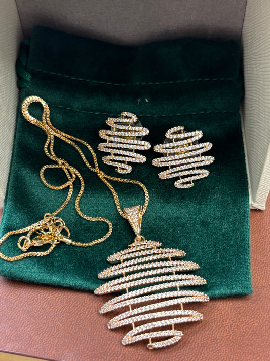 FMC1820 - Tanishq Inspired Diamond Pendent Set