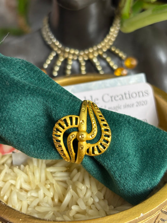 FMC1905 - Gold Plated Ring