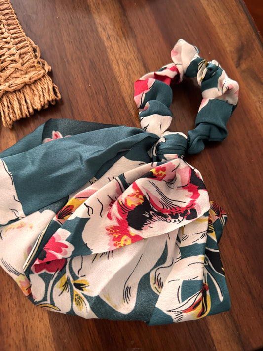 Scrunchie scarf Goodie