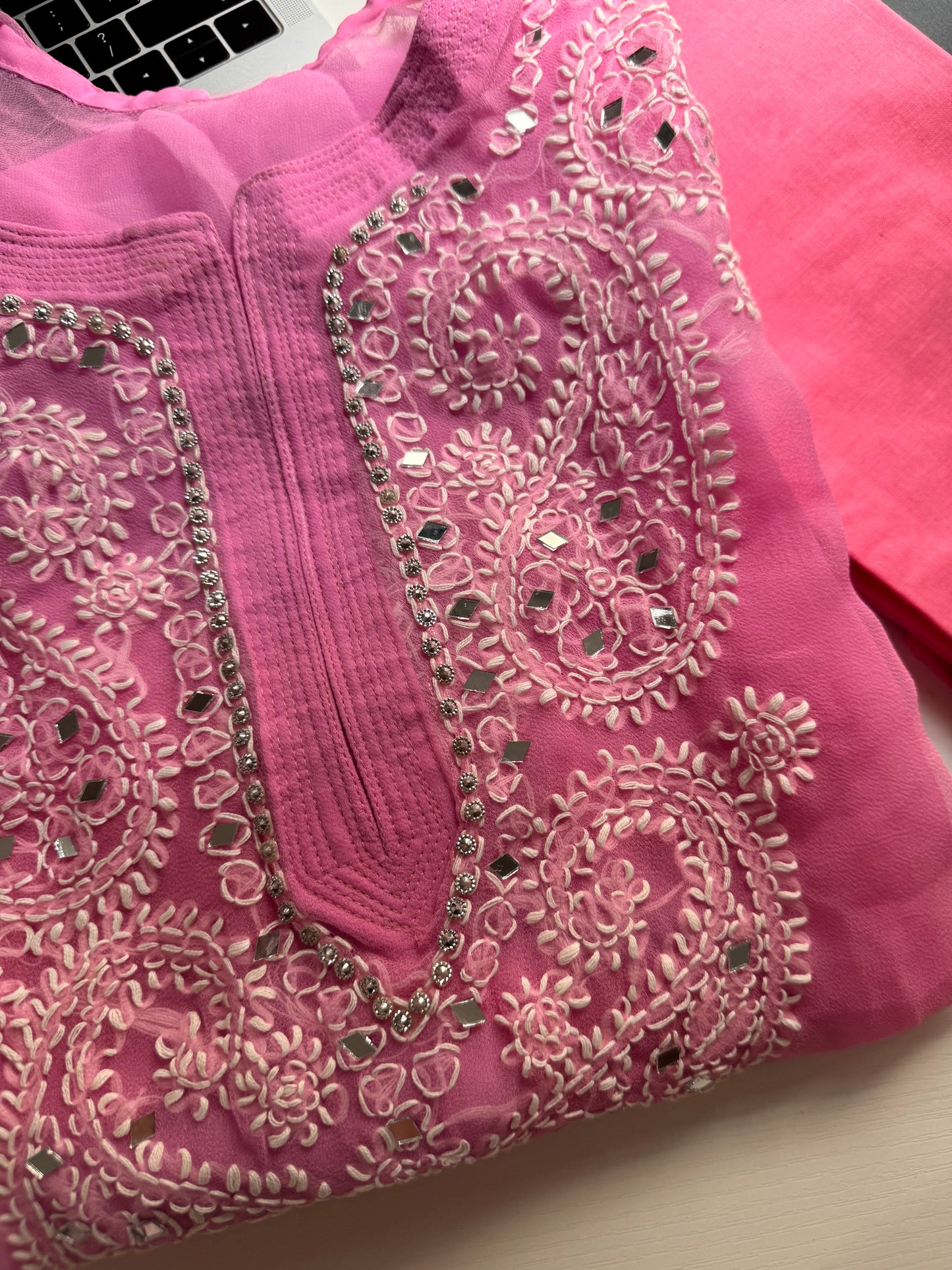 SB072 - Lucknowi Kurti