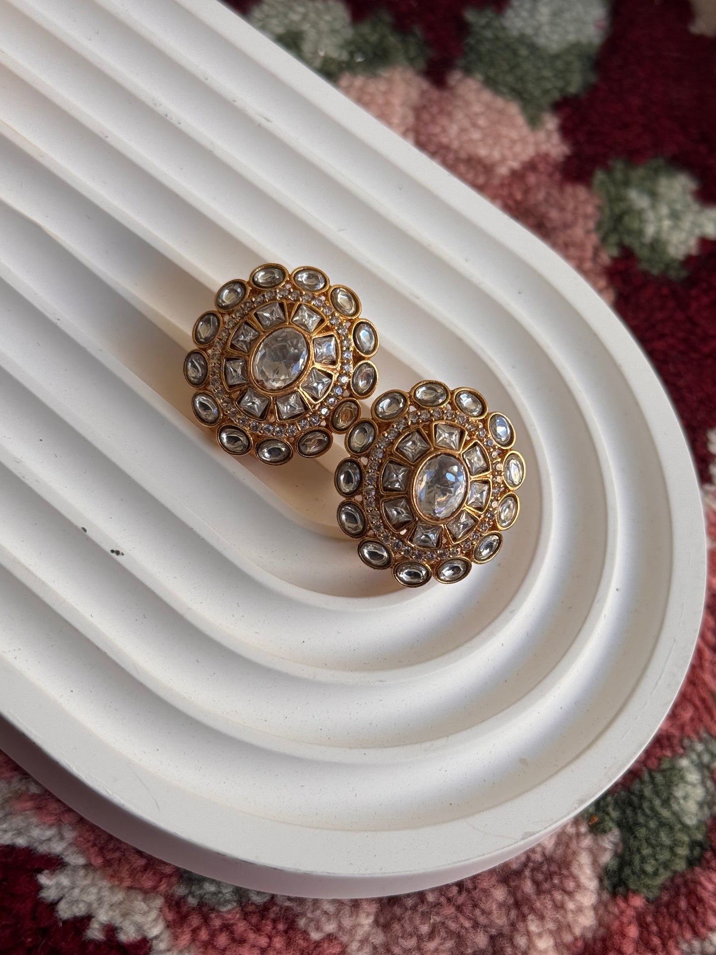 FMC780 - Elegant Stud Earrings