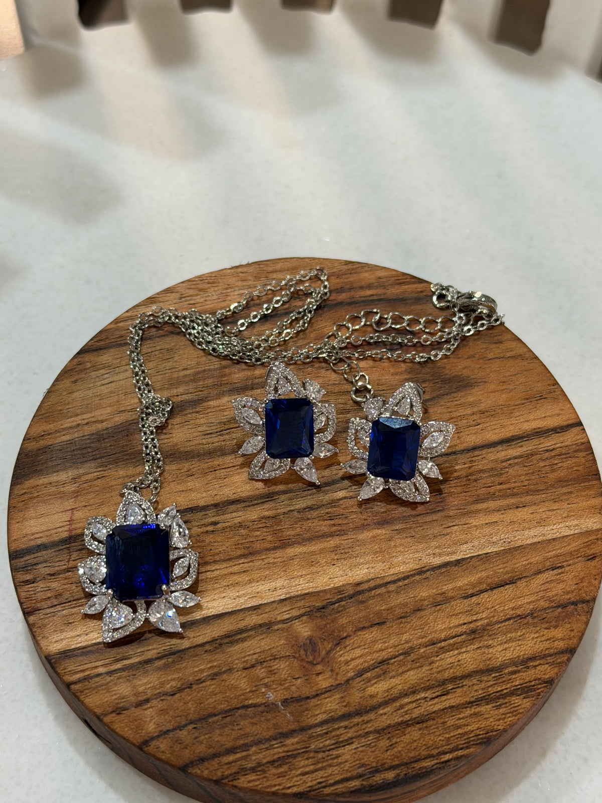 White Gold Plated Pendant Set