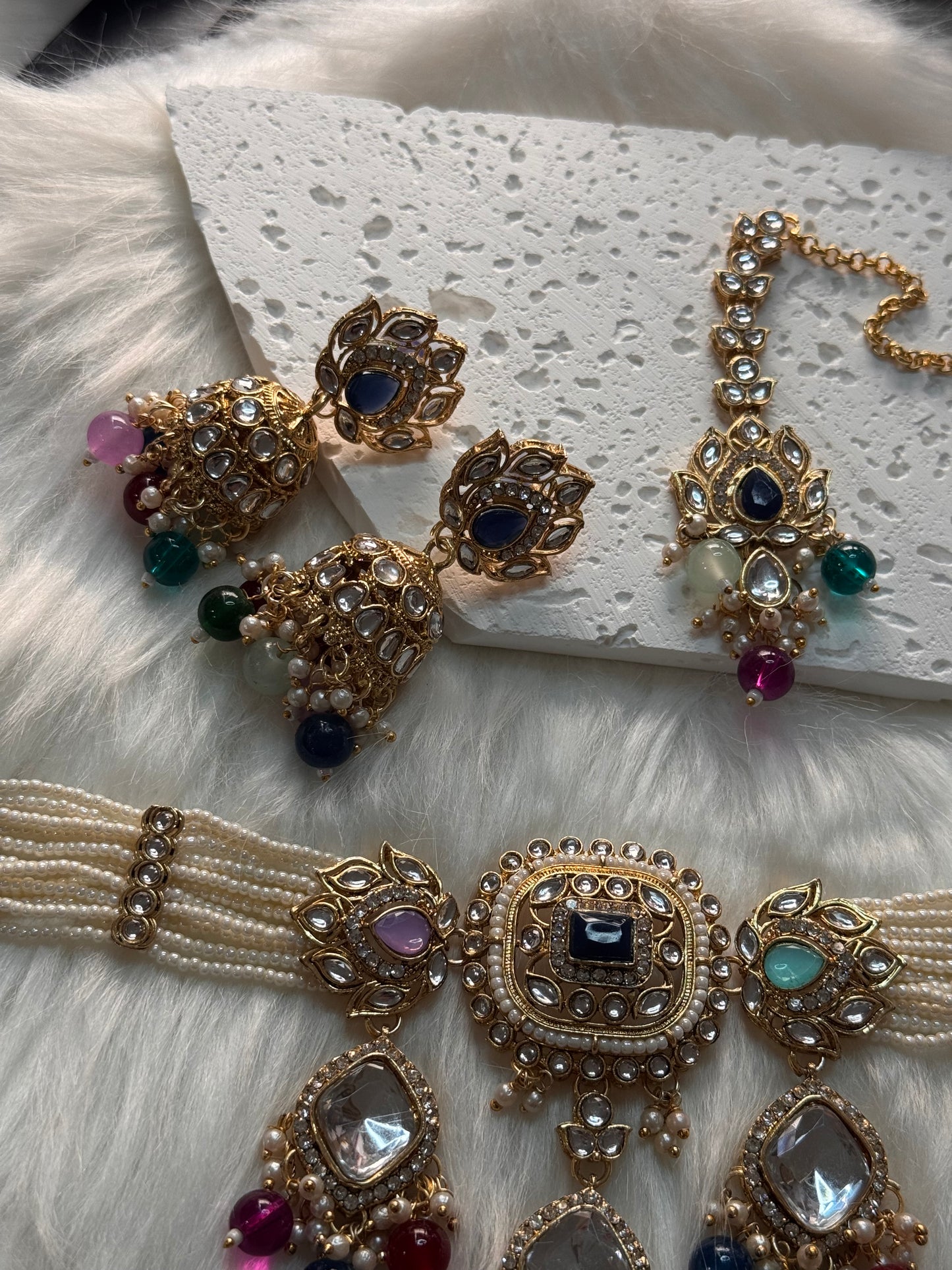 FMC525 - Kundan Chokar Necklace