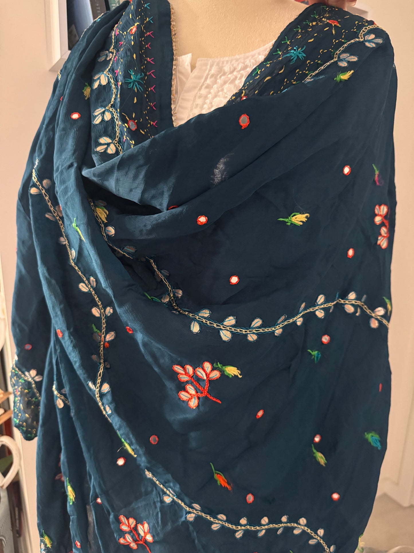 SB0761 - Pure Phulkari