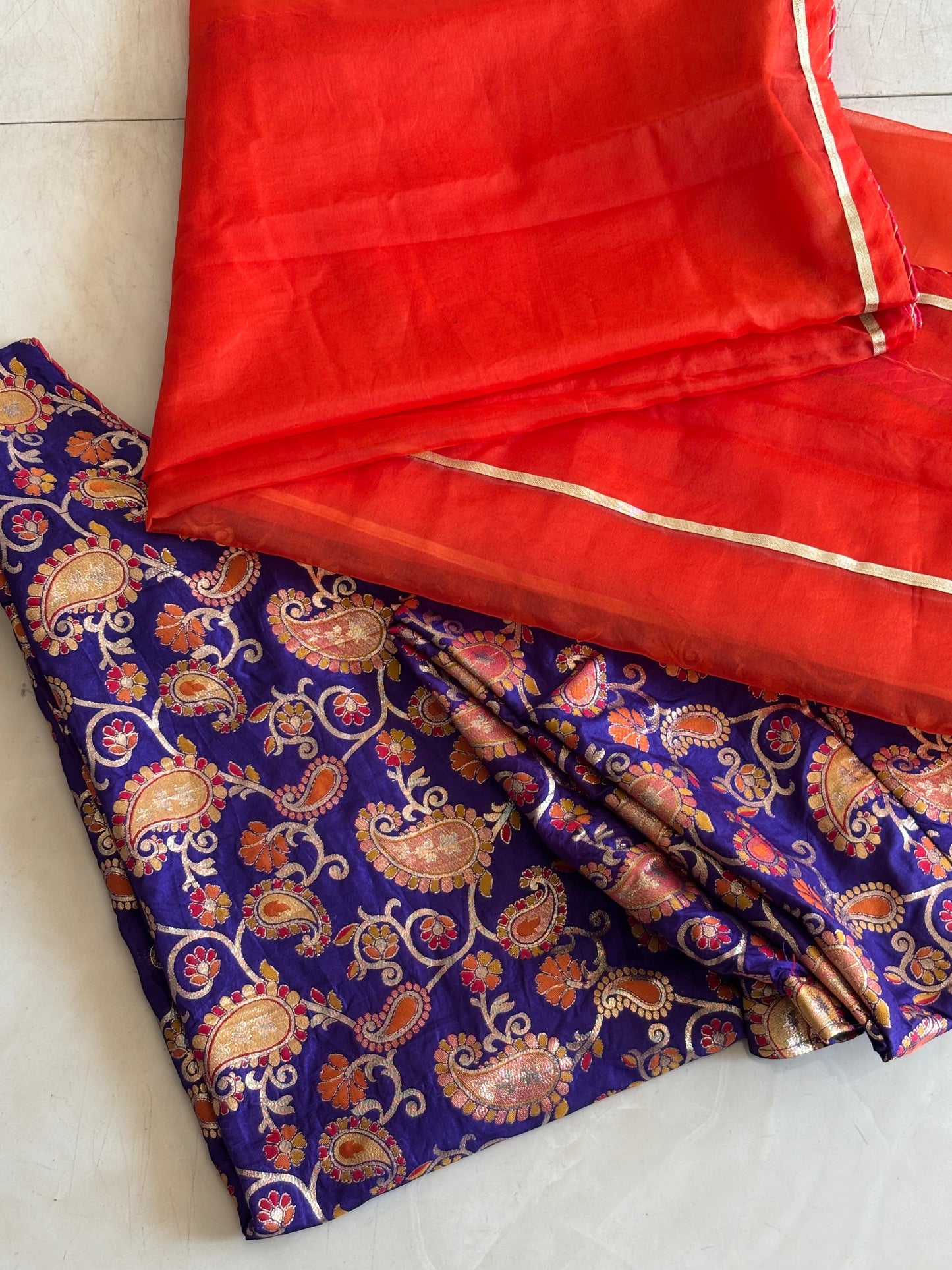 Kheen Khaab Suit Set.