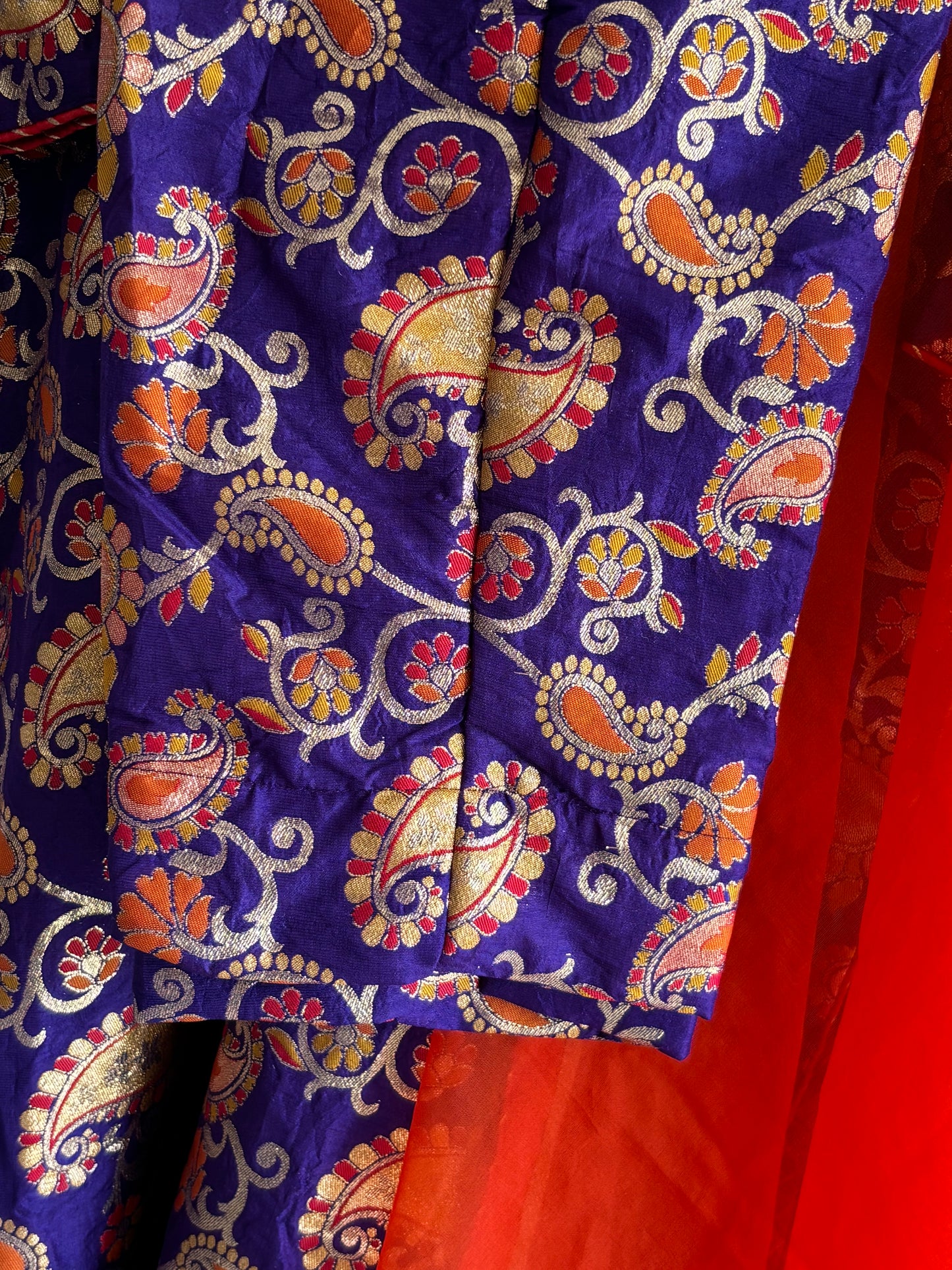 Kheen Khaab Suit Set.