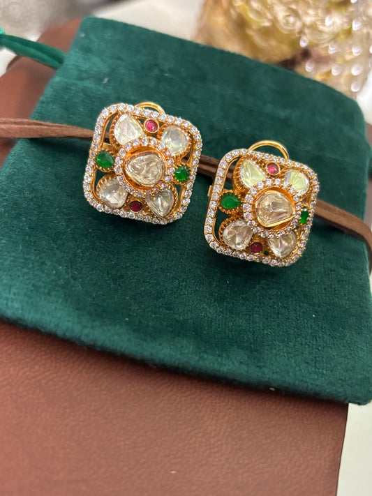 FMC1225 - 22 Carat Gold Plated Stud Earrings