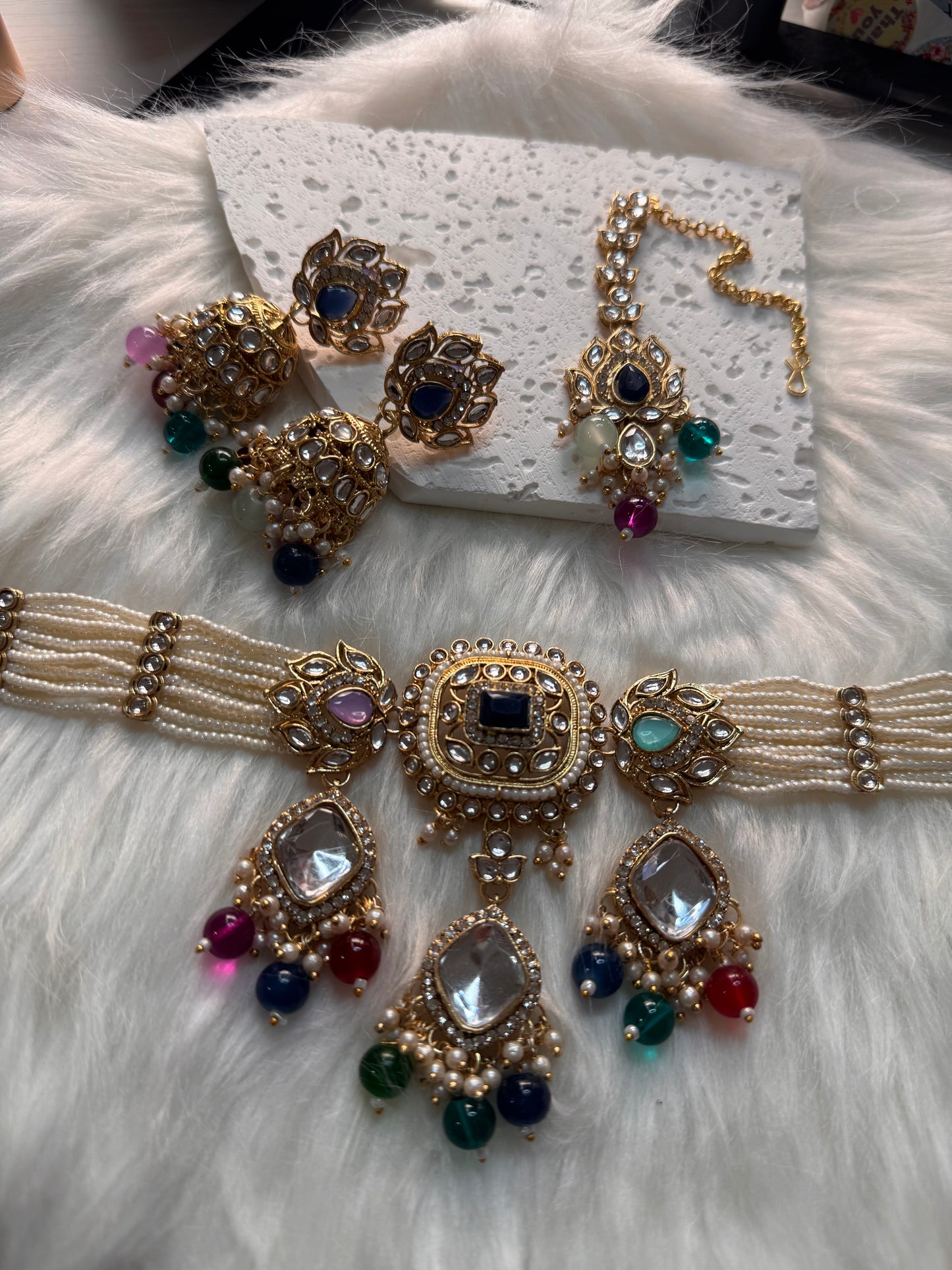 FMC525 - Kundan Chokar Necklace