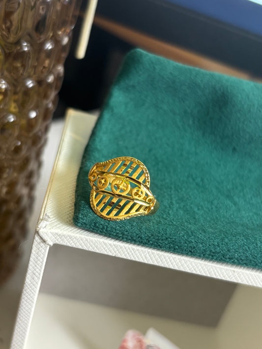 FMC2210 - Gold Plated Ring