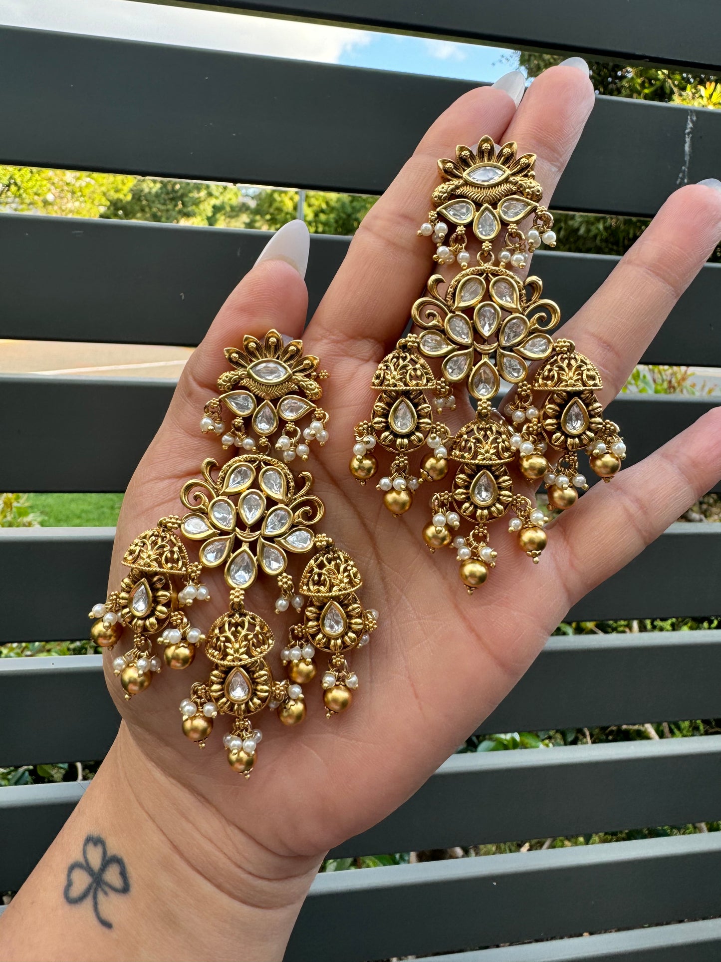 FMC1985 - Amarpali Uncut Earrings