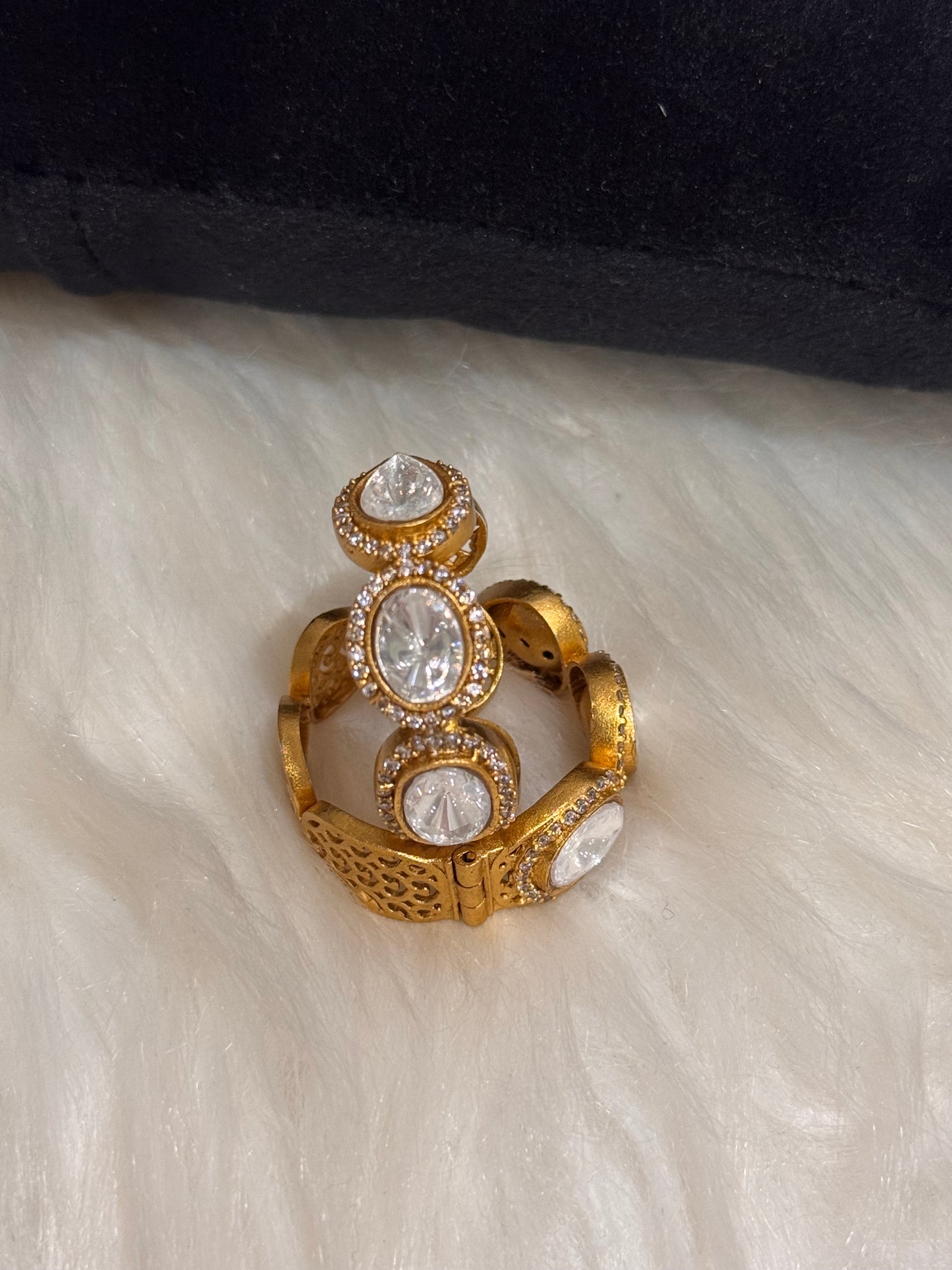 FMC817 - 22 Carat Hoop Earrings