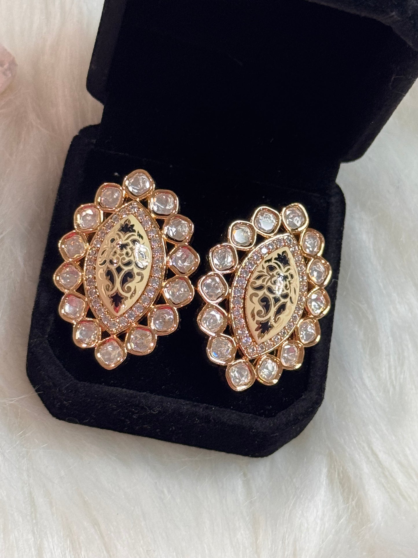 FMC864 - Uncut Kundan Stud Earrings