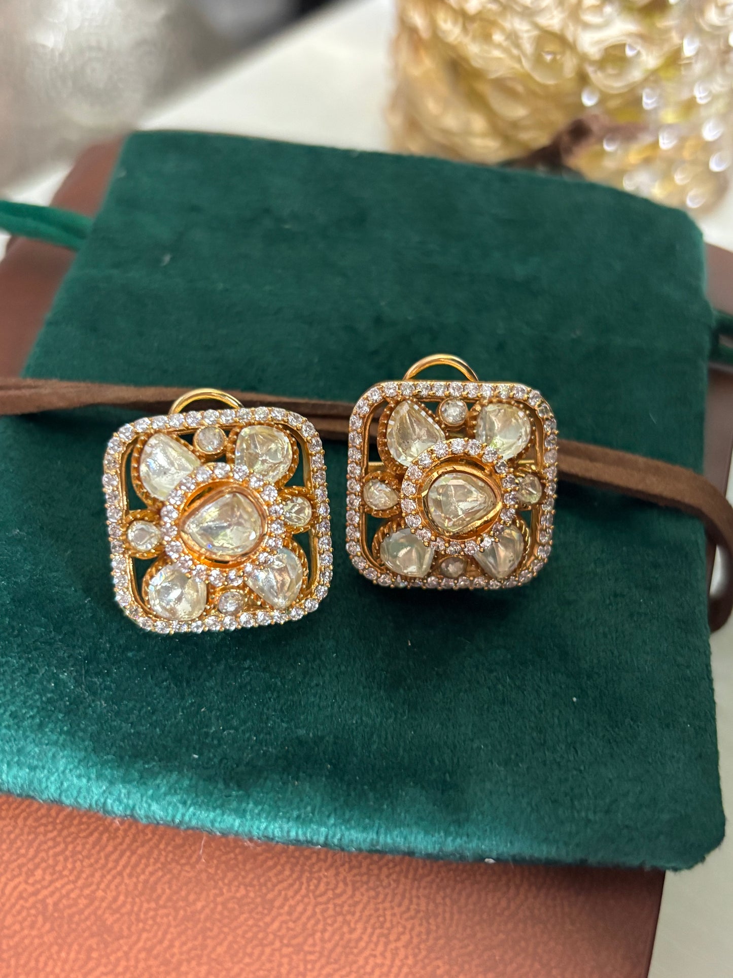 FMC1225 - 22 Carat Gold Plated Stud Earrings