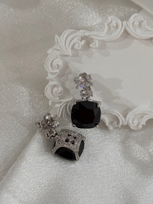 FMC943 - WGP Diamond Like Stud Earrings