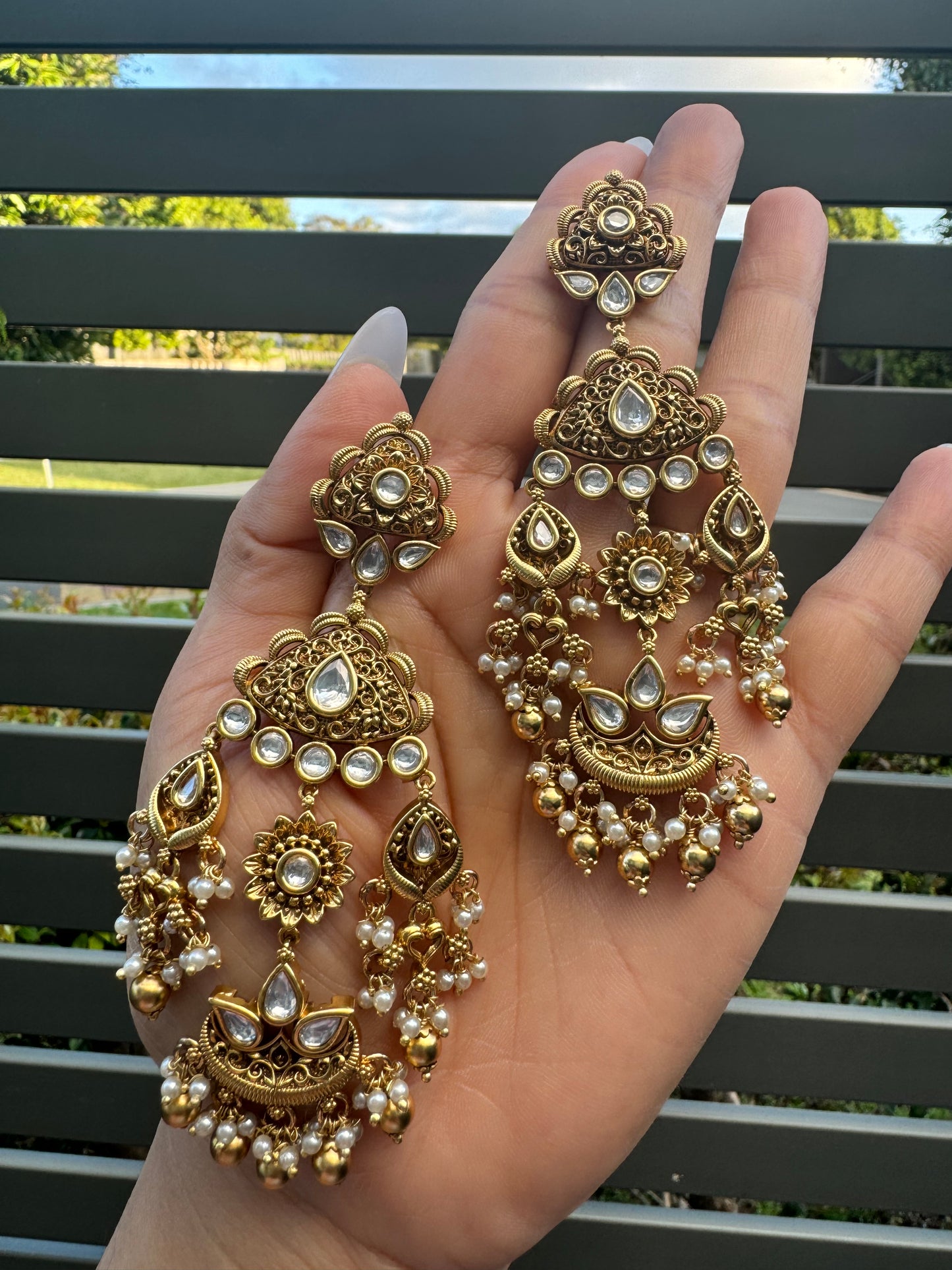 FMC1430 - Amarpali Uncut Earrings