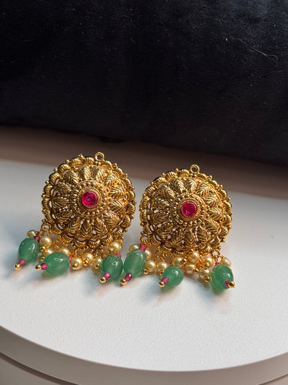 FMC705 - Antique Gold Plated Studs