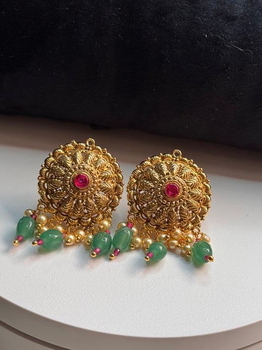 FMC705 - Antique Gold Plated Studs