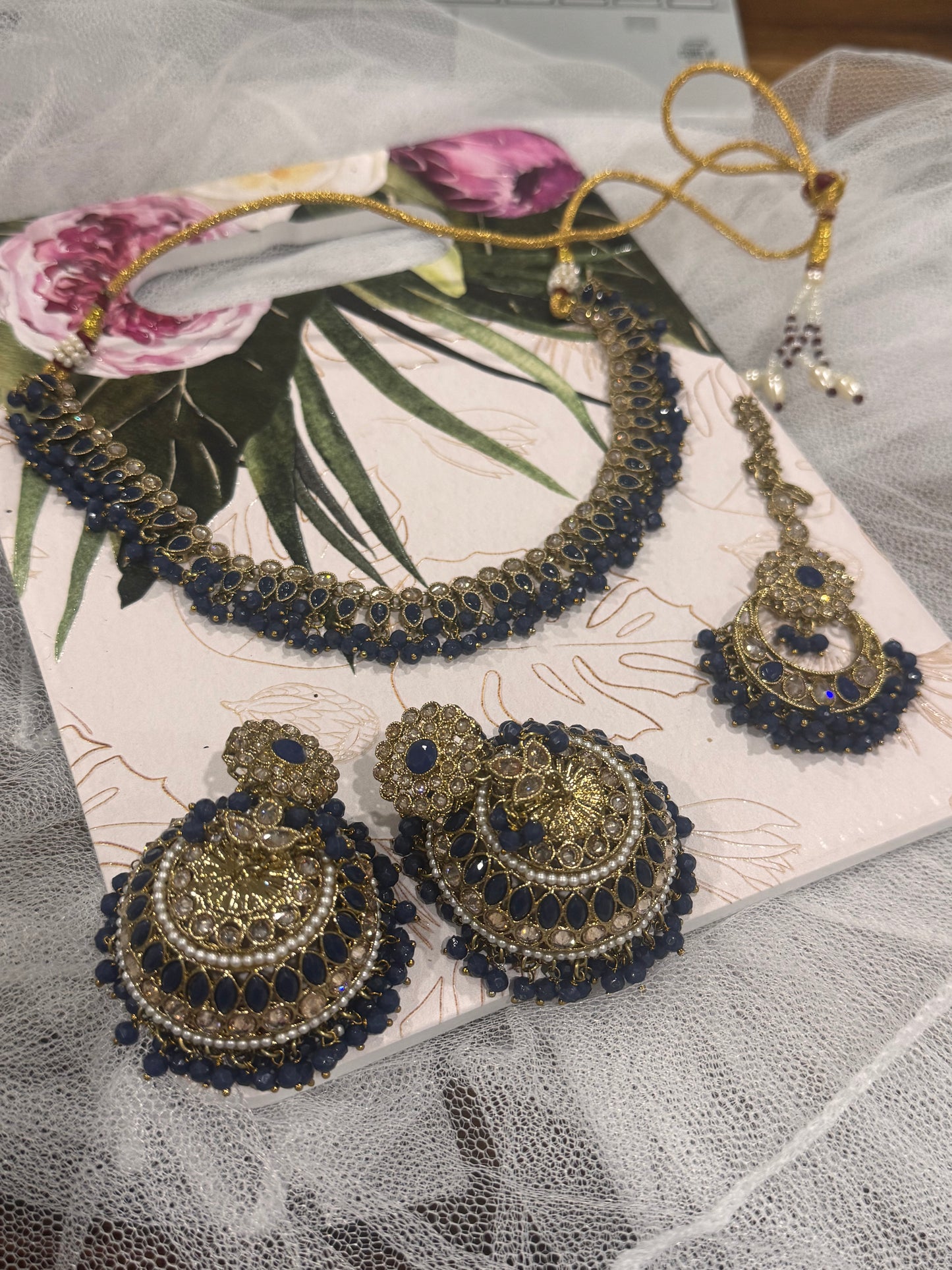 FMC259 - Polki Neckline Set