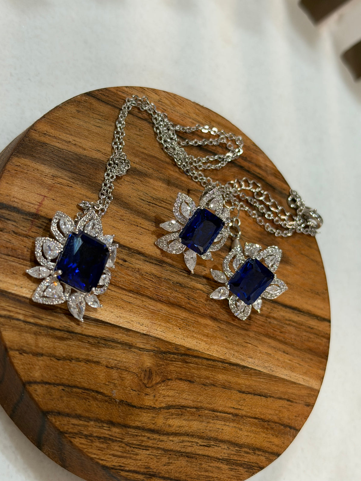 White Gold Plated Pendant Set