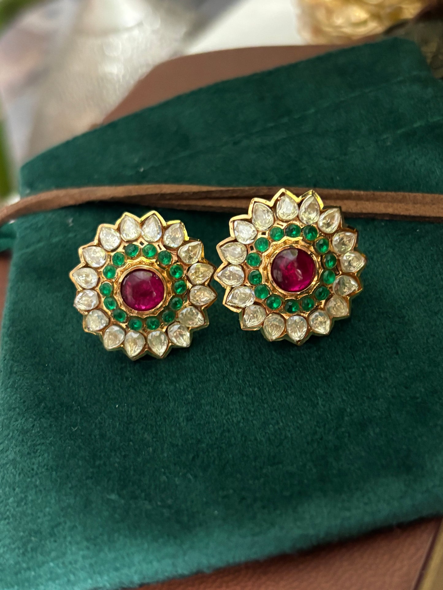 FMC9802 - Mossanite Kundan Studs