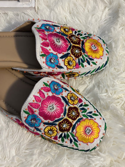 FMC4001 - Hand Embroidered Heels (short)