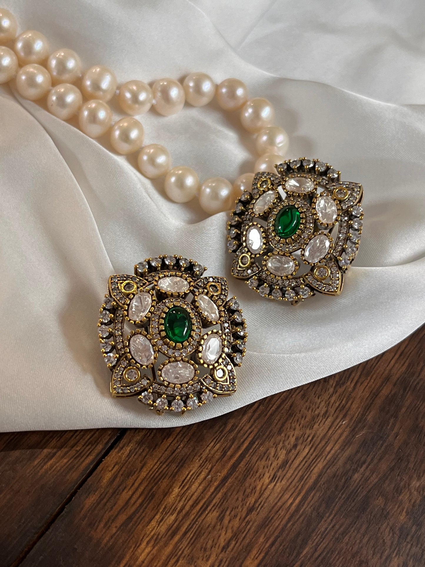 FMC421 - Uncut Kundan Studs