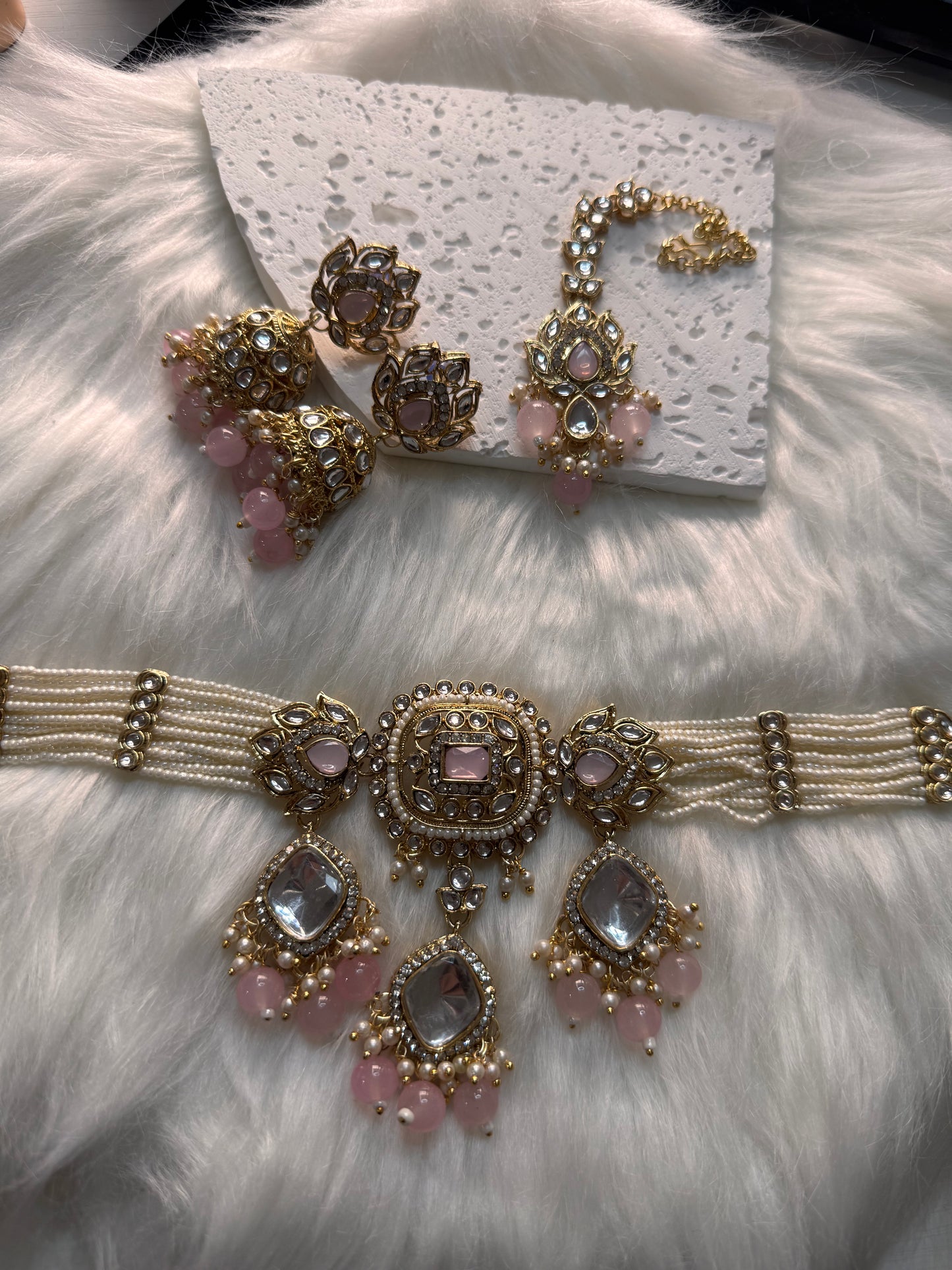 FMC525 - Kundan Chokar Necklace