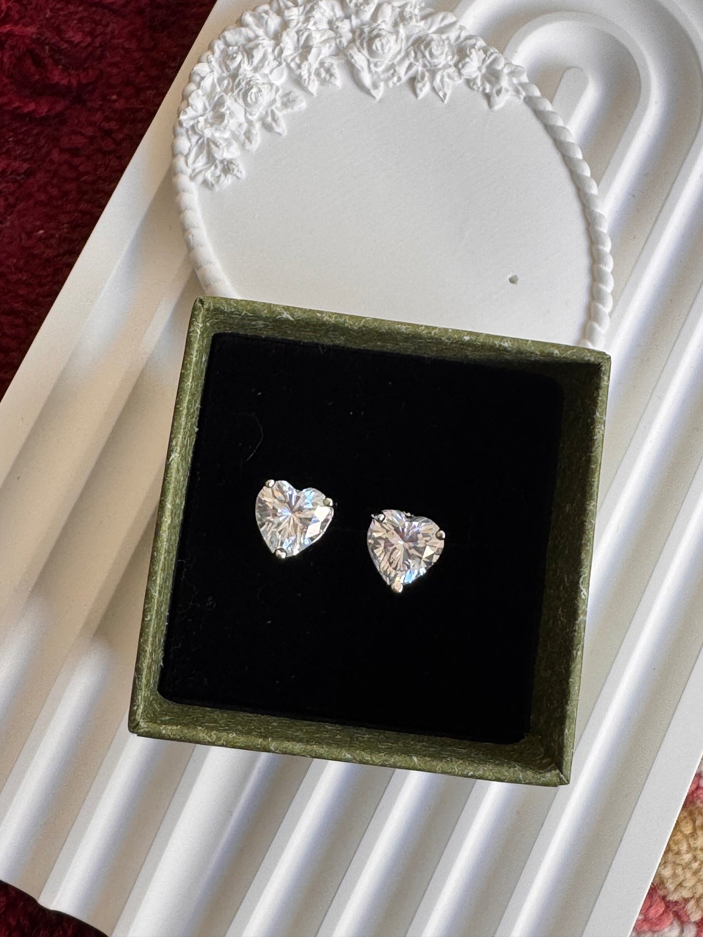 FMC505 - WGP Solitaire Style Studs