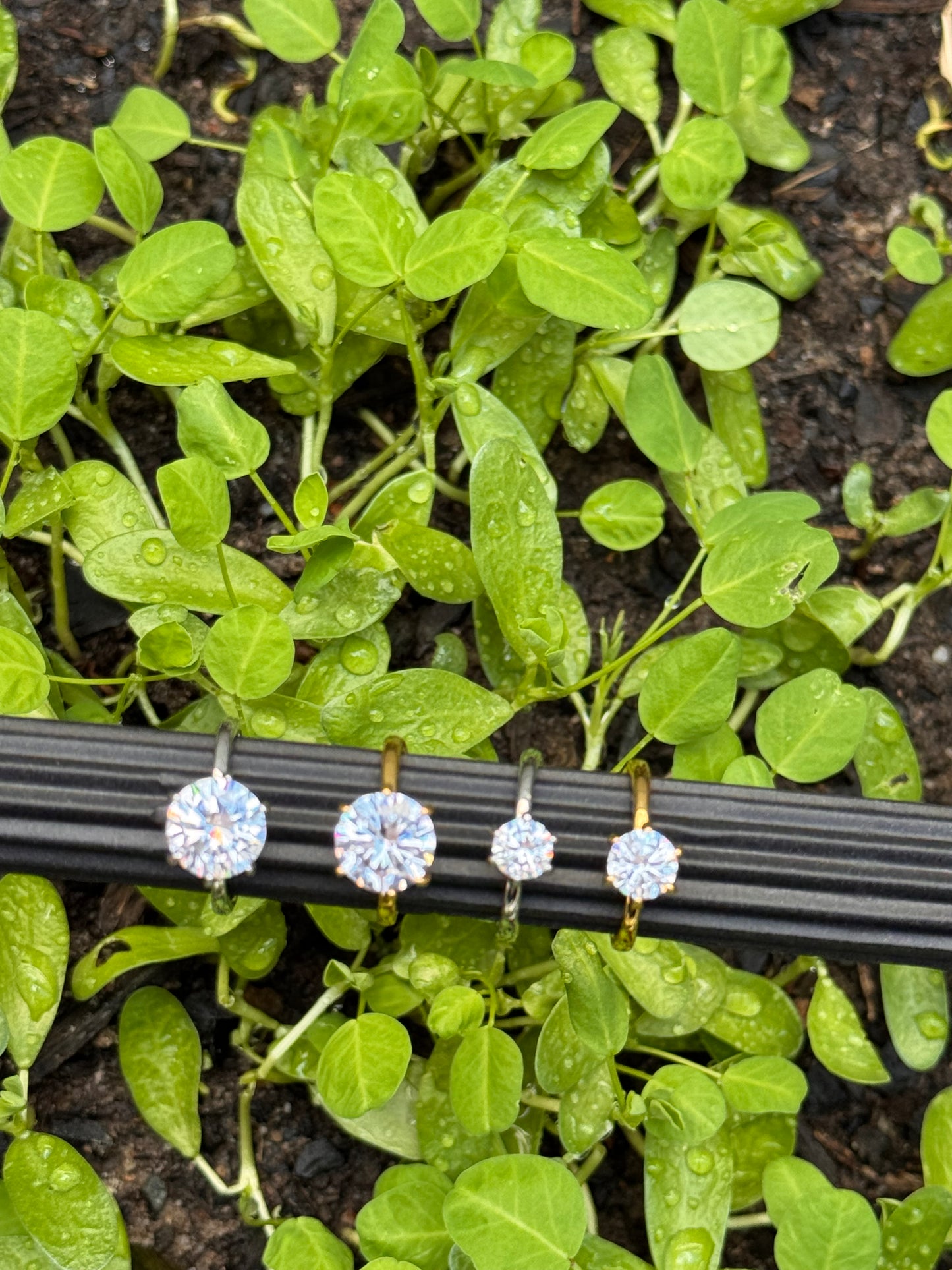 FMC345 - Solitaire Style Ring