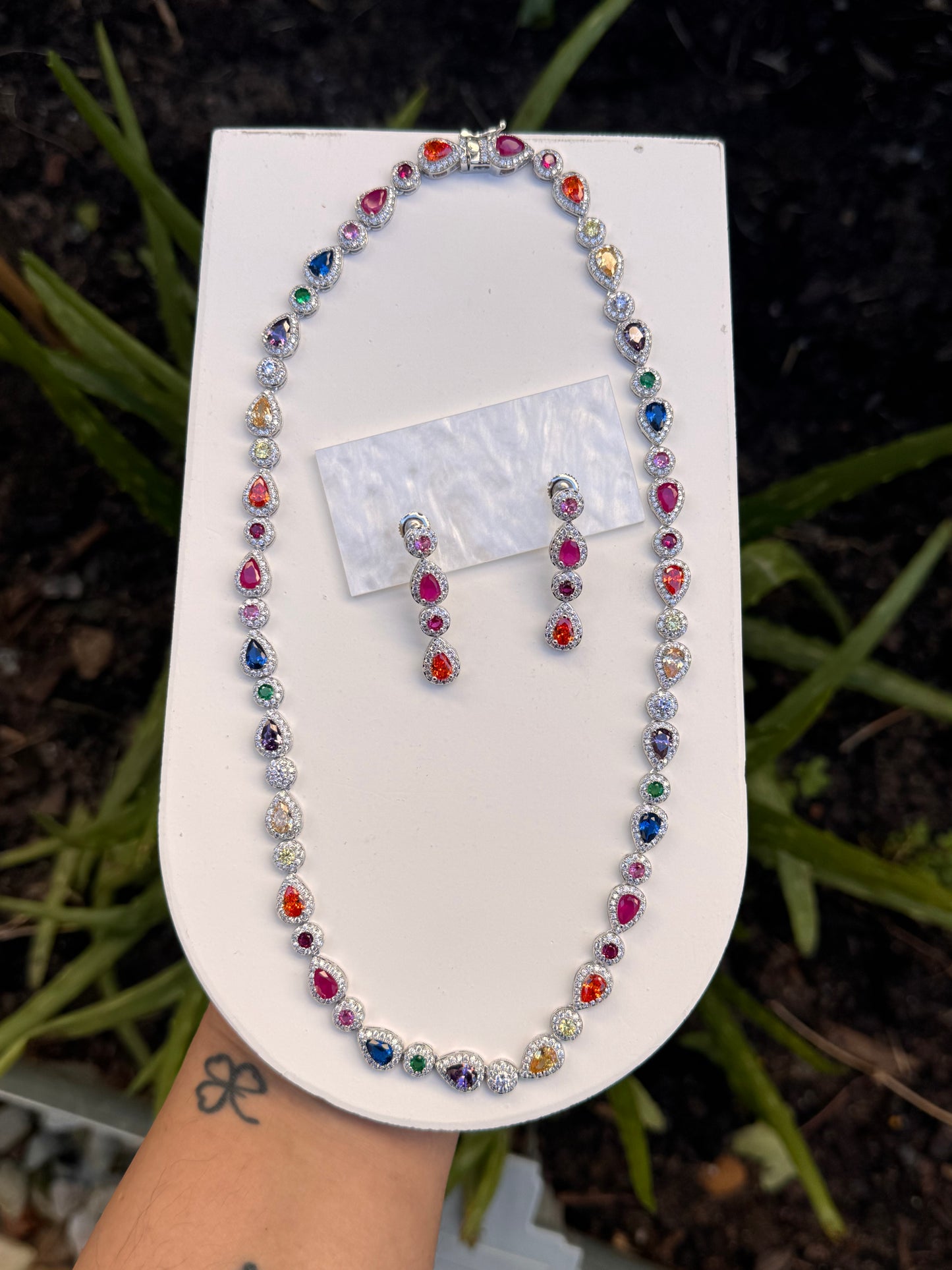 FMC2987 - Swarovski Necklace