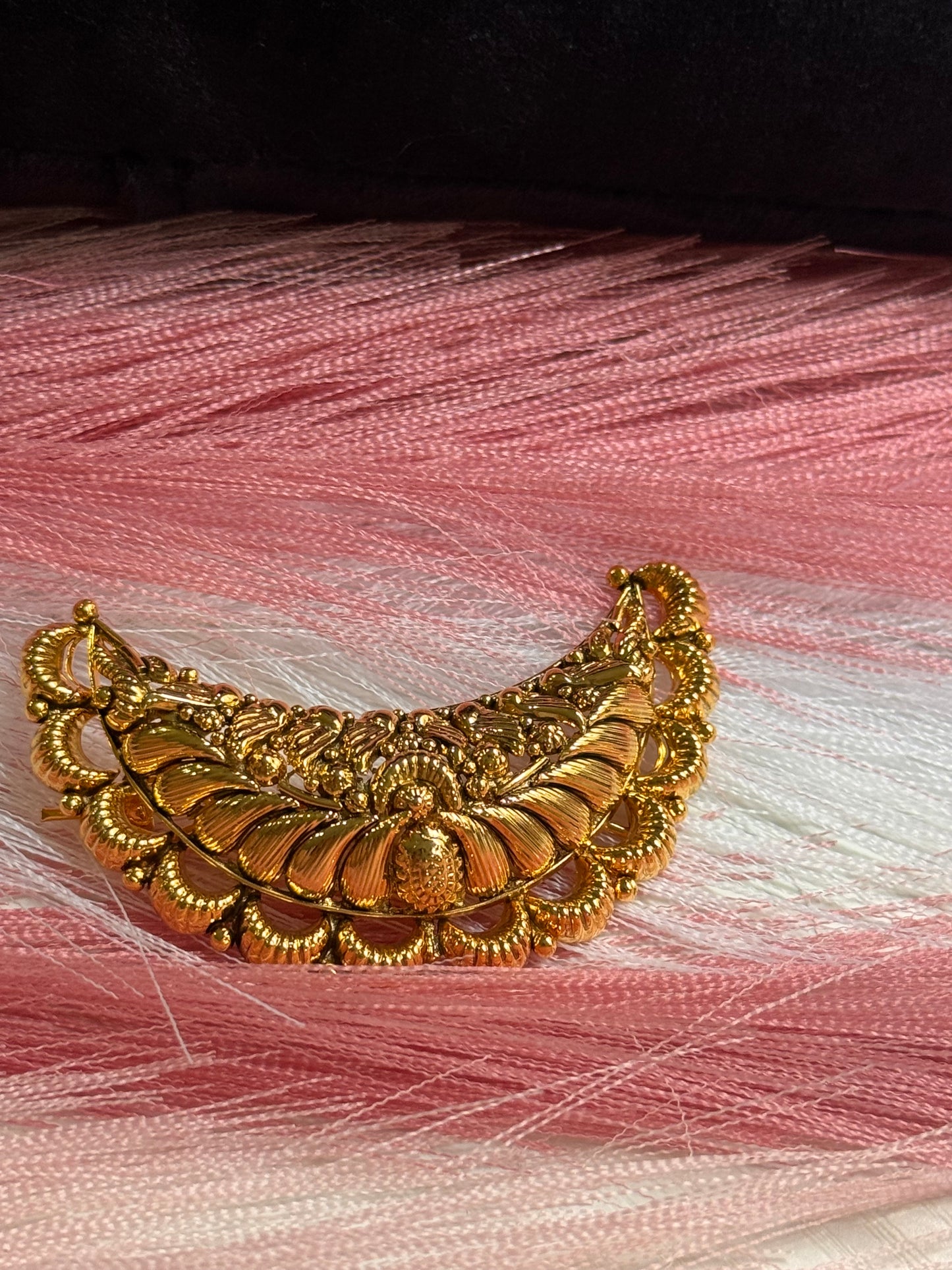 FMC964 - Antique Gold Plated Hair Clip