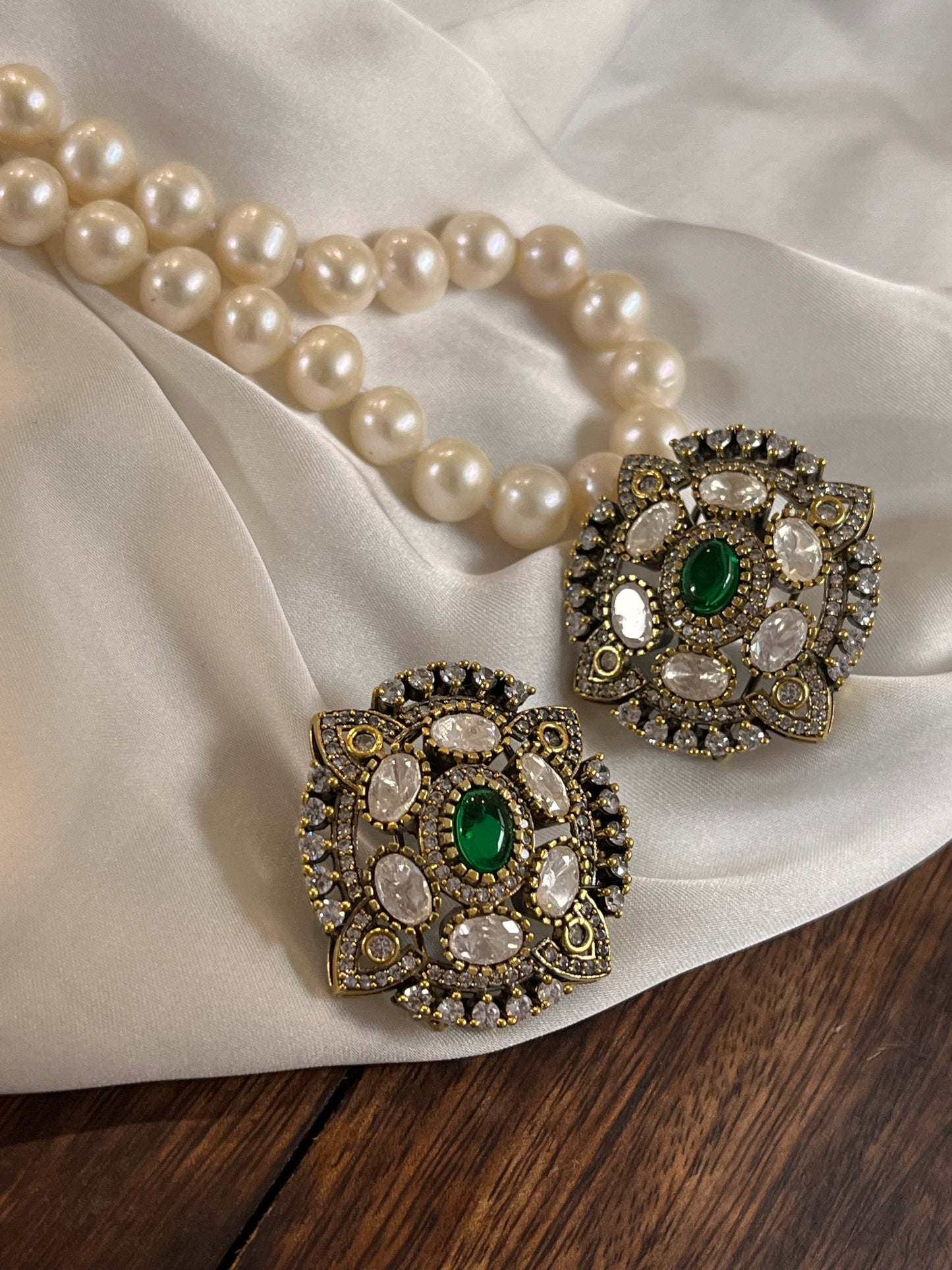 FMC421 - Uncut Kundan Studs