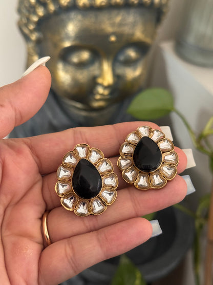 FMC151 - Kundan Stud Earrings