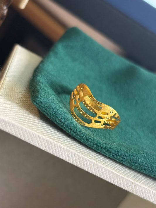 FMC2211 - Gold Plated Ring